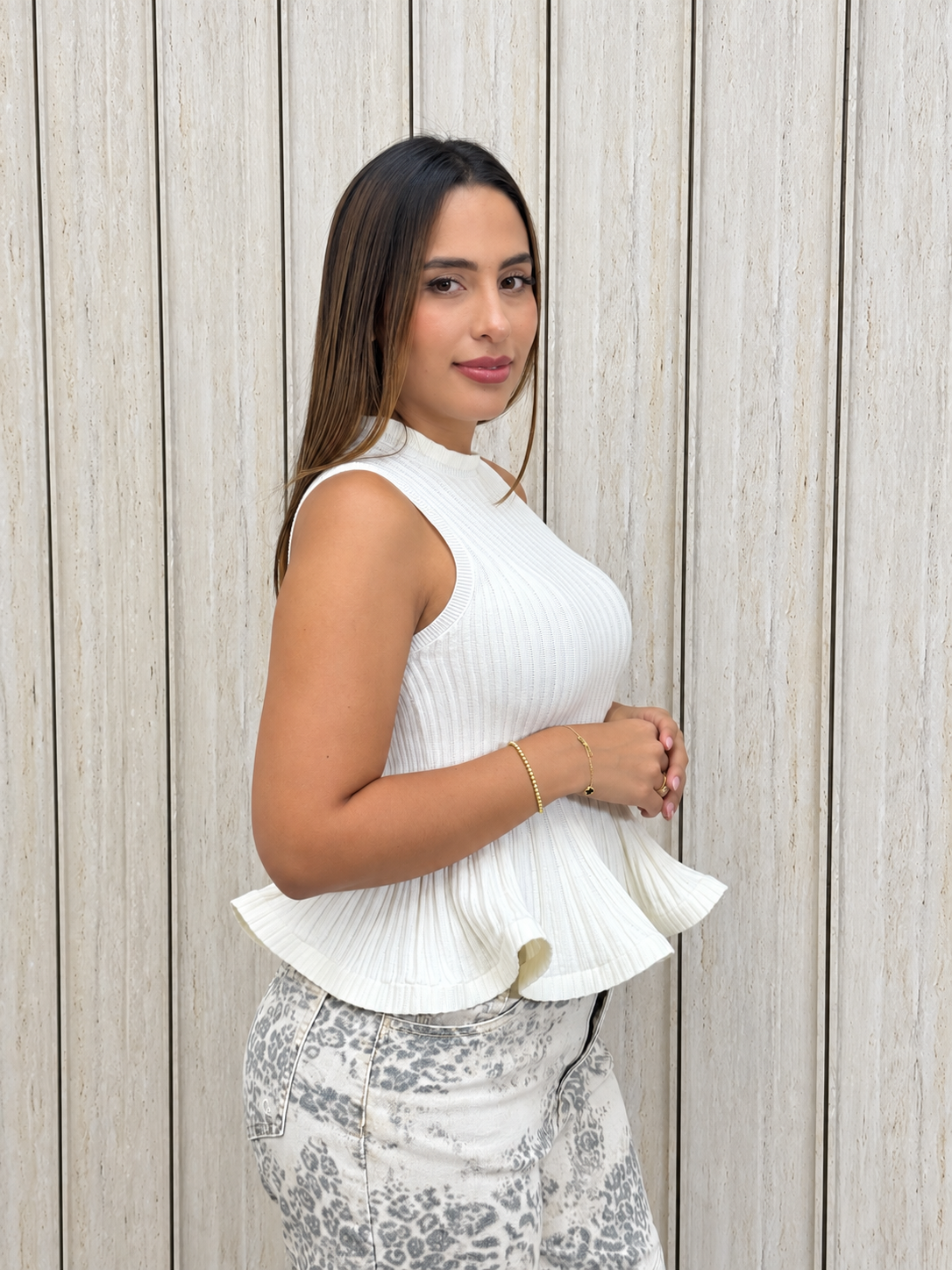 BLUSA PEPPLUM HILO BEIGE