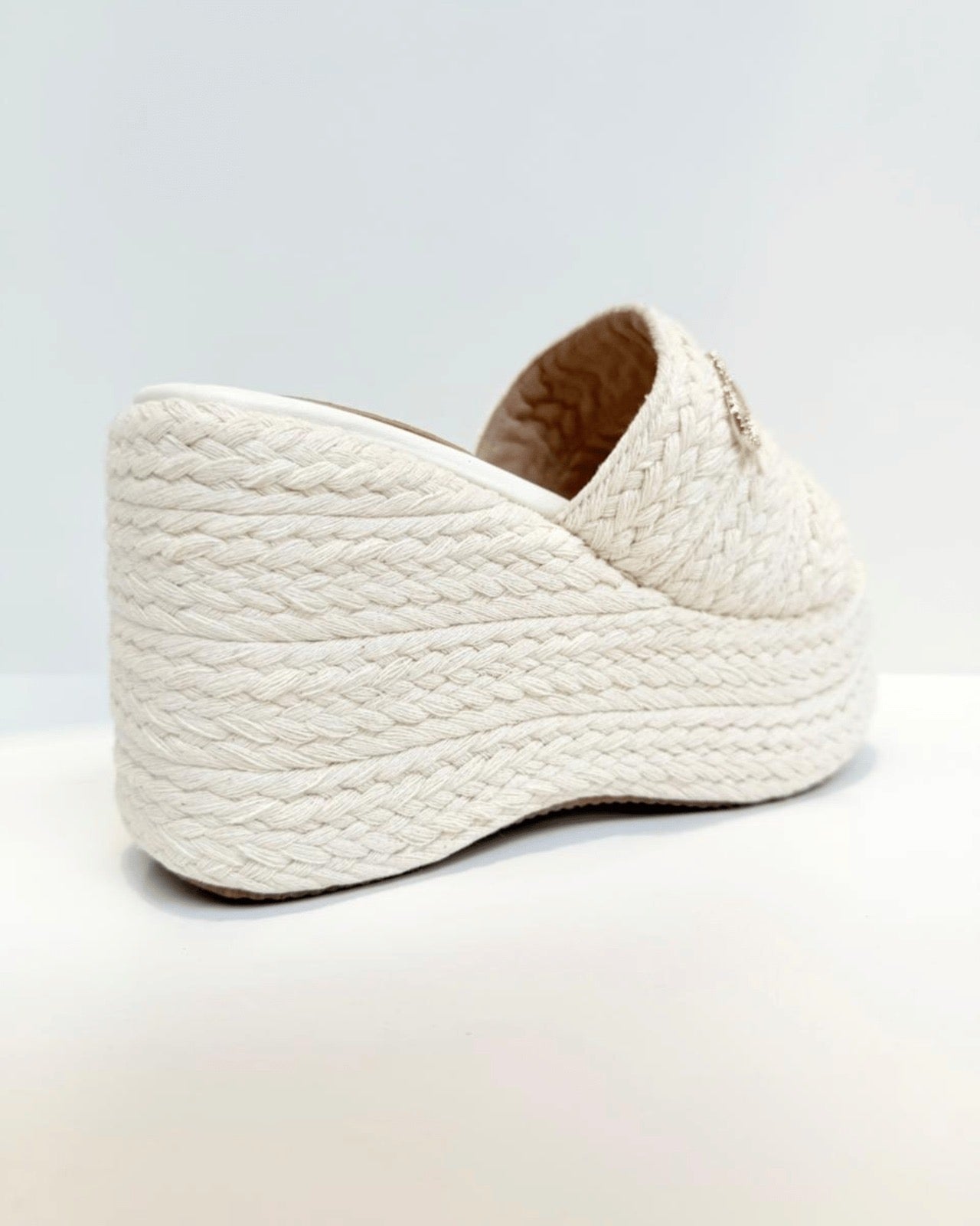 PLATAFORMA ZOÉ EN YUTE BLANCO