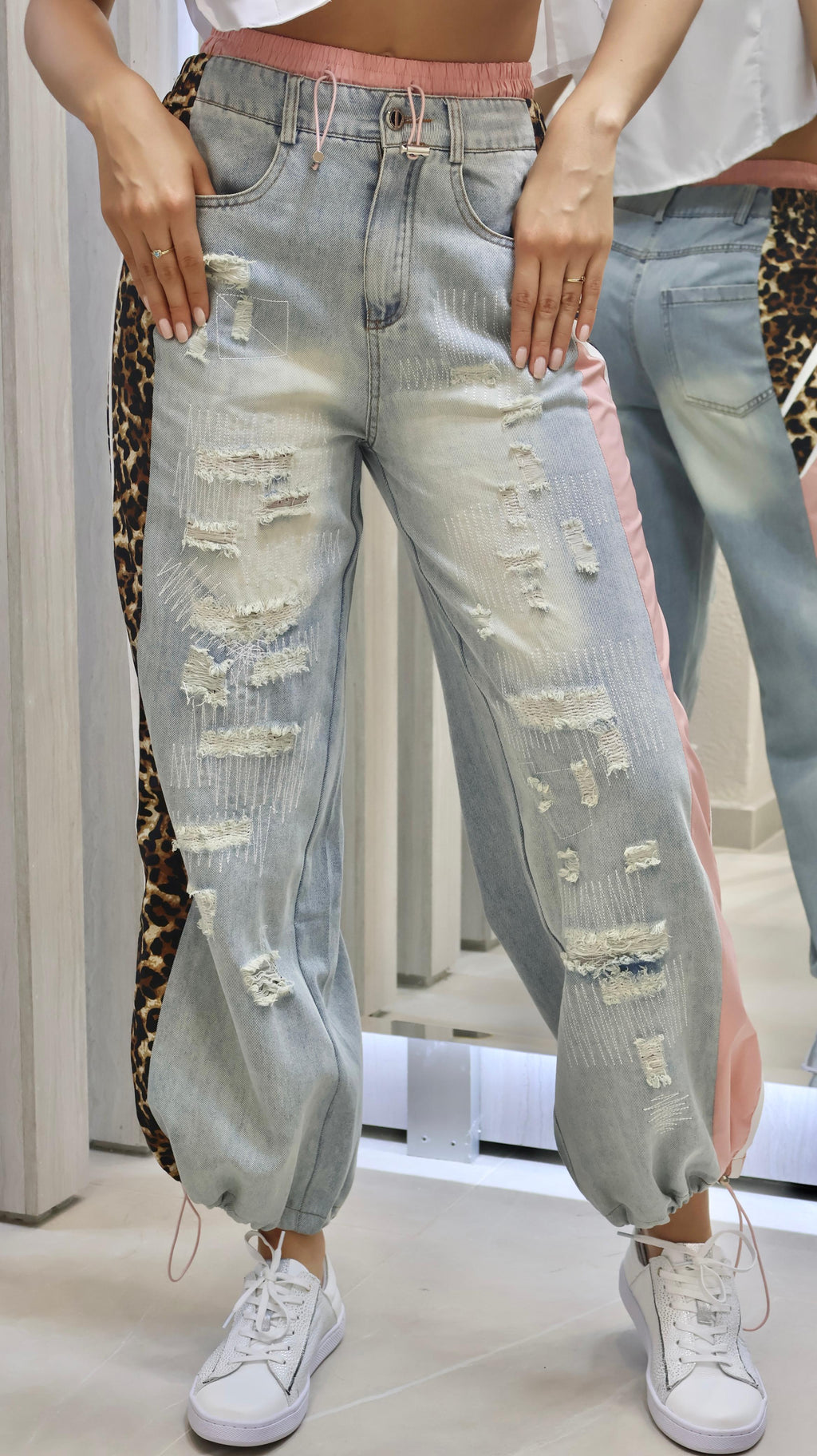 PANTALON ROSADO ANIMAL PRINT