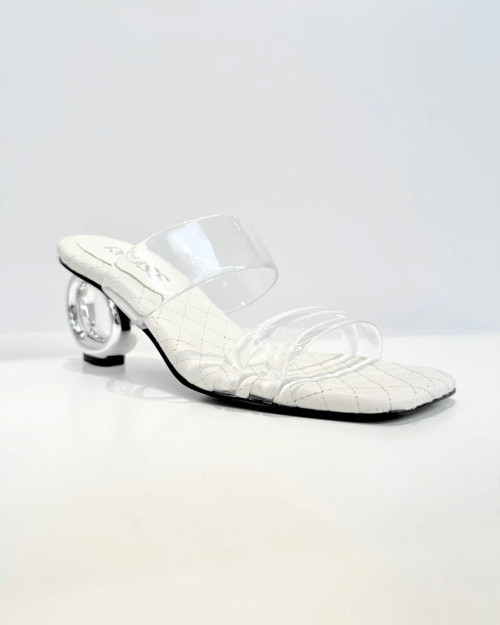 TACON  NICOLE EN TALCO