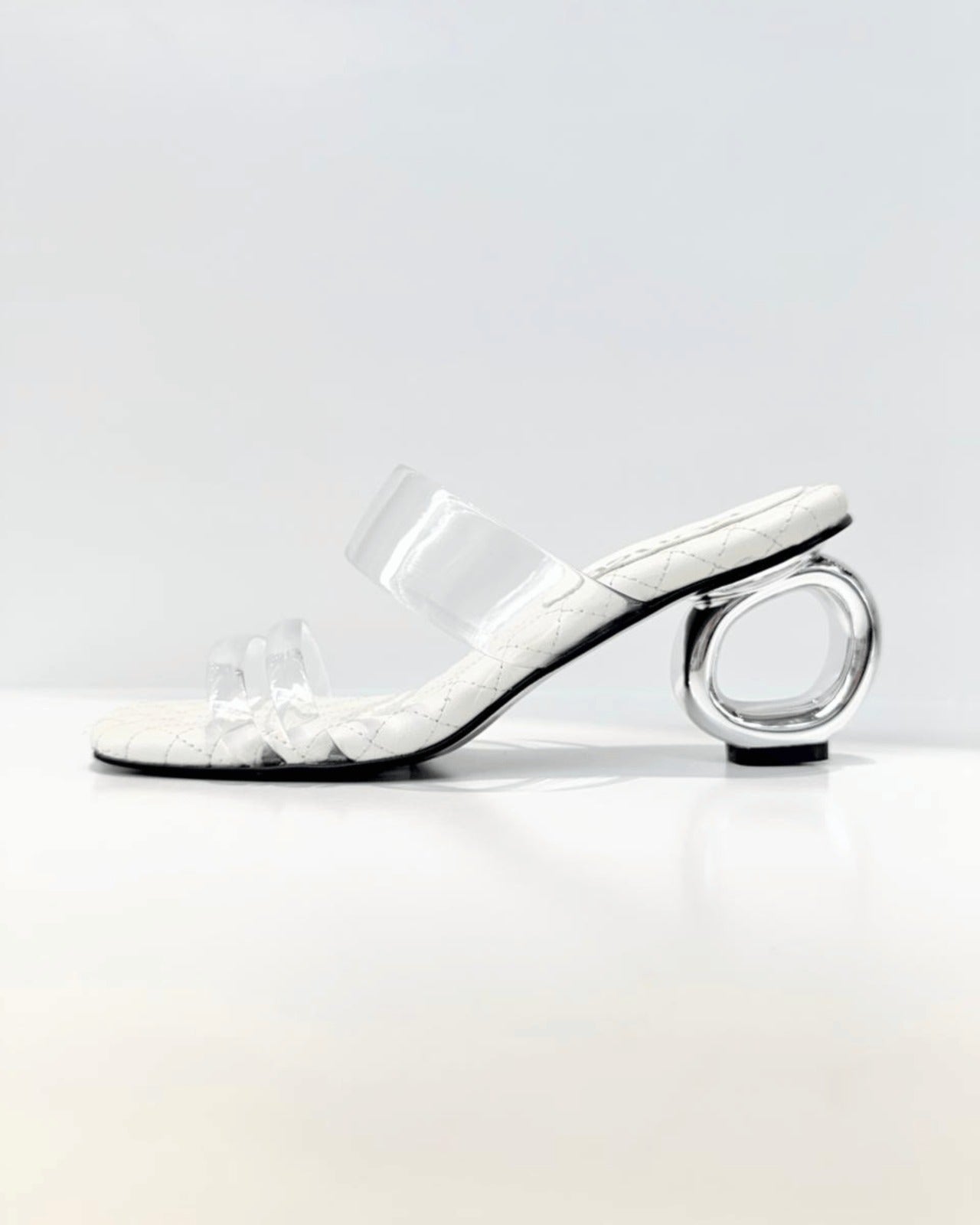 TACON  NICOLE EN TALCO