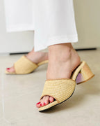SANDALIA TACON TAUPE TEJIDO ESTILO CHIC
