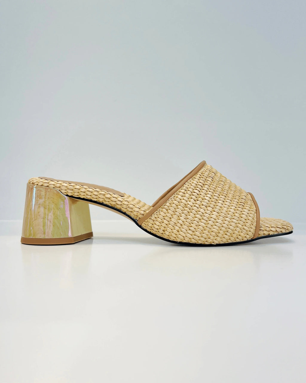 SANDALIA TACON TAUPE TEJIDO ESTILO CHIC