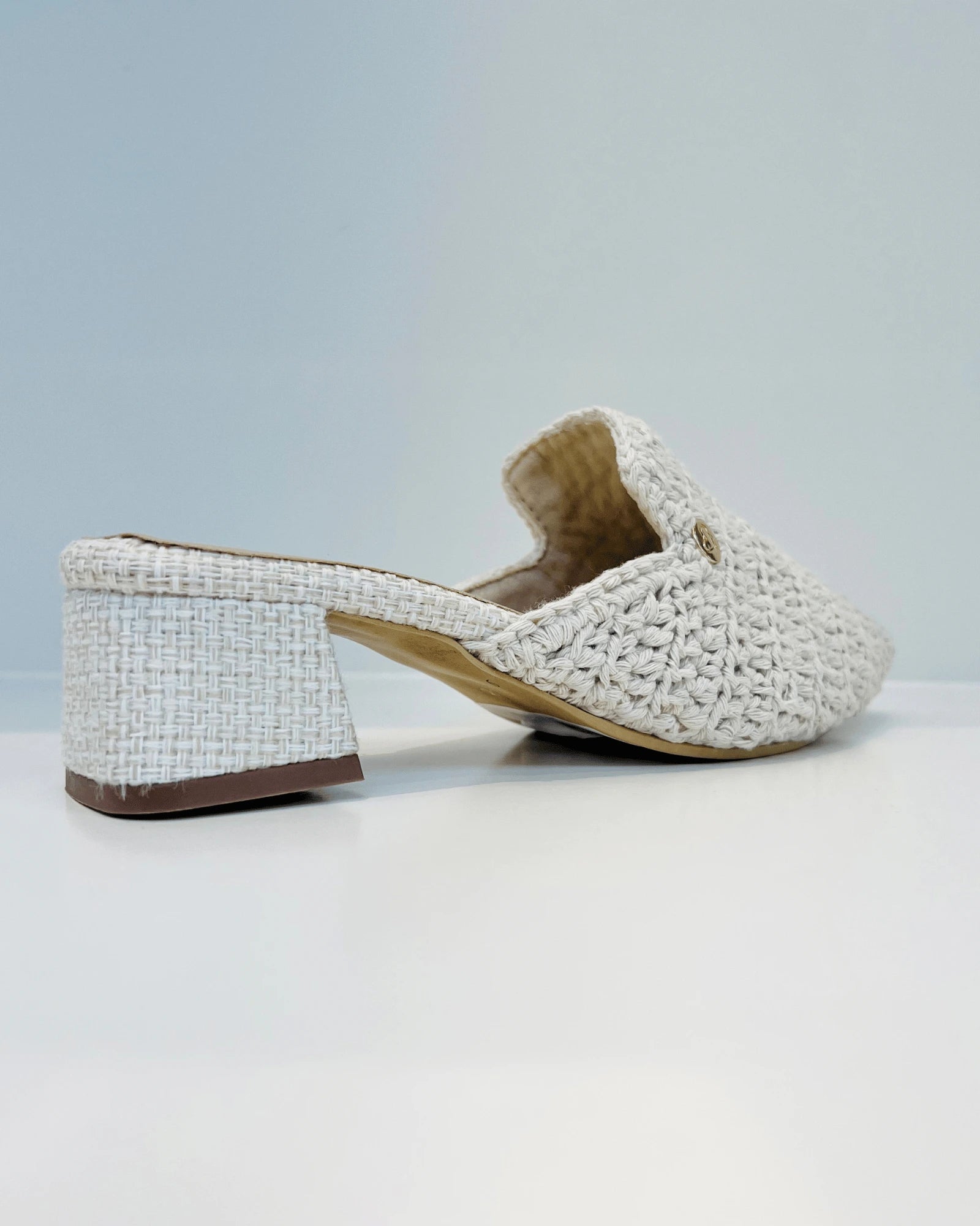 MULE TEJIDO TACON CUADRADO