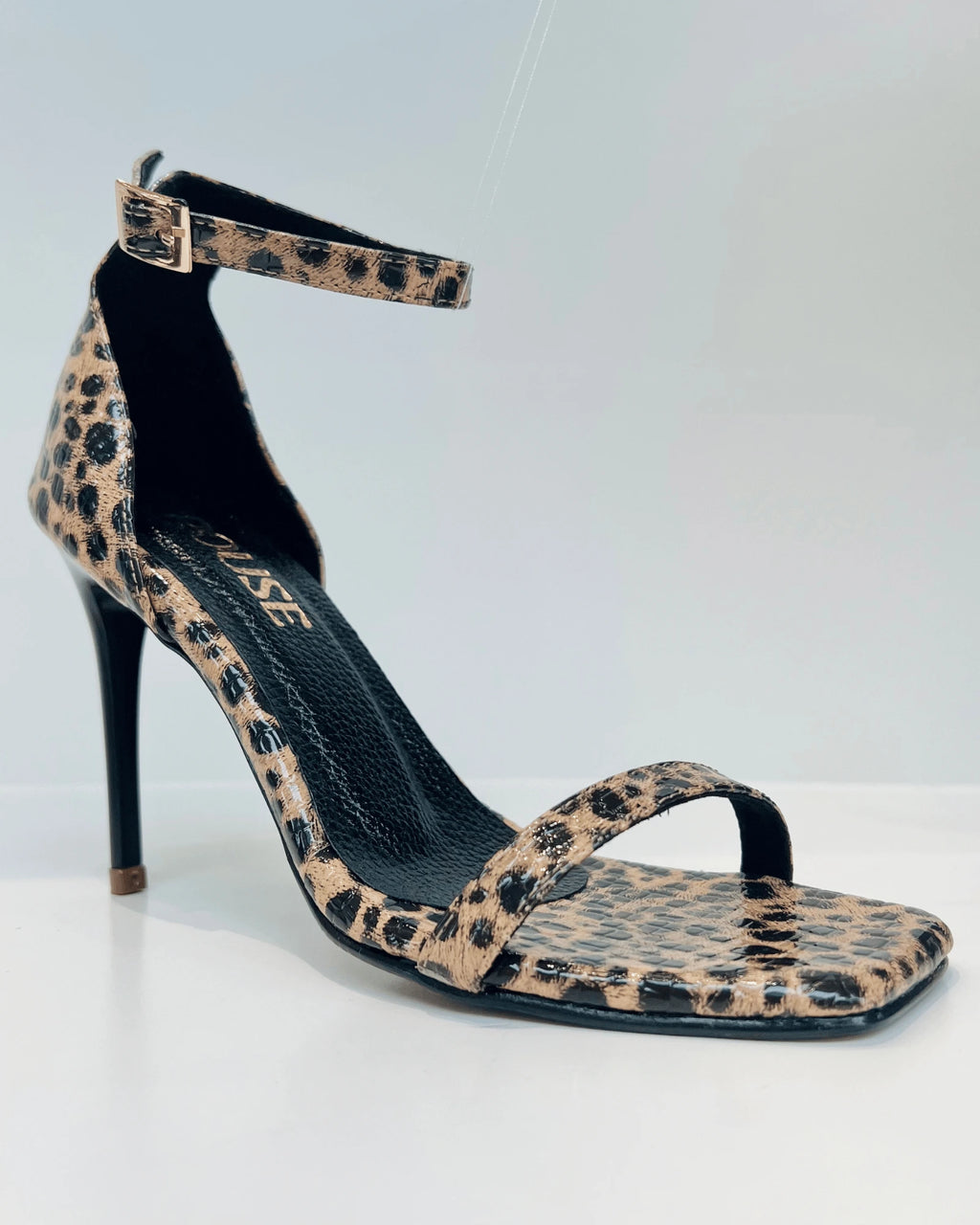 VAL268PRI TACON ANIMAL PRINT