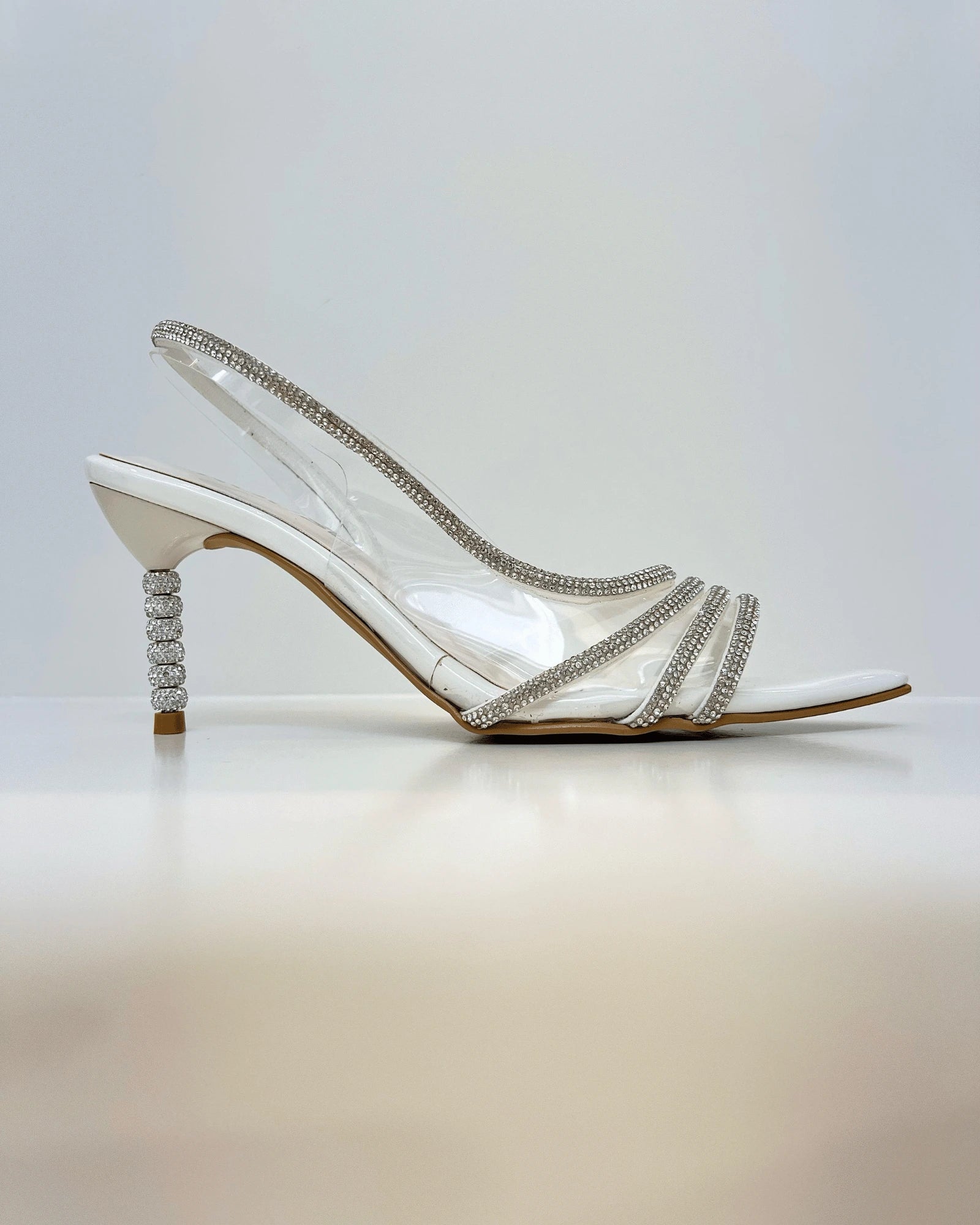 VAL402TAL SANDALIA DE TACON ELEGANTE CON DETALLES BRILLANTES BEIGE