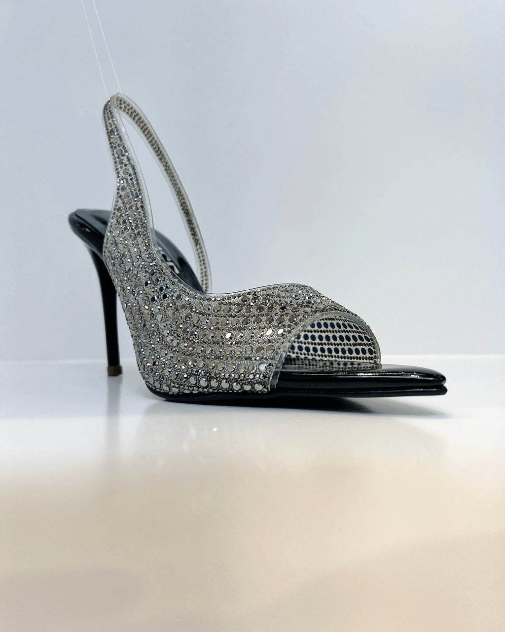 VAL405NEG TACON ELEGANTE BRILLANTE CHAROL NEGRO