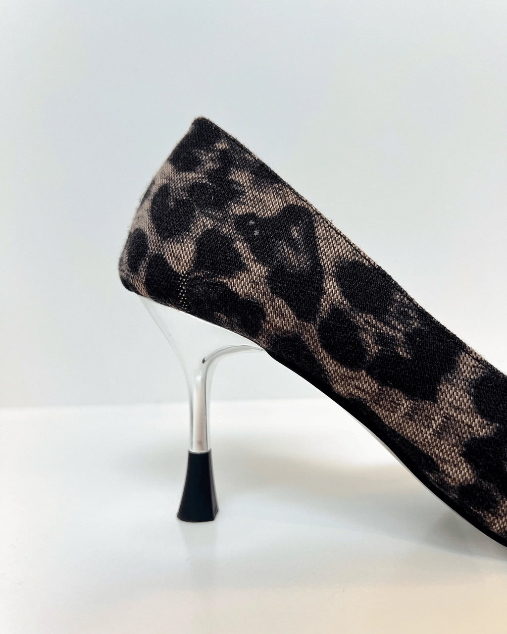 VAL410PRI TACON ANIMAL PRINT CON TACON TRANSPARENTE