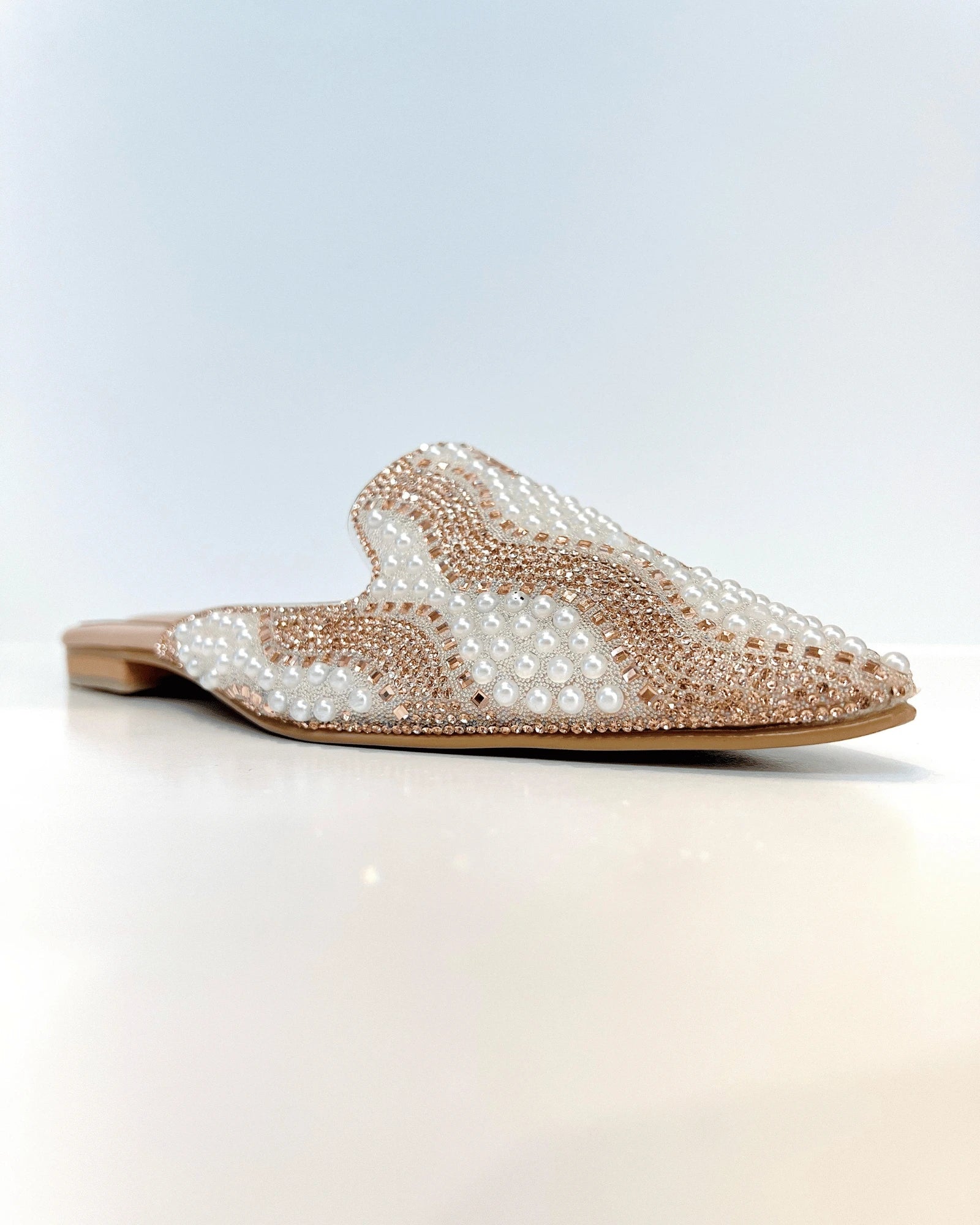 VAL413NUD MULE NUDE BRILLANTE CON PERLAS