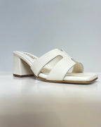 VAL267TAL SANDALIA DE TACON EN CUERO BEIGE