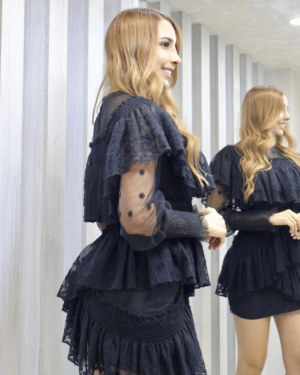 VESTIDO MINI EN TUL BORDADO