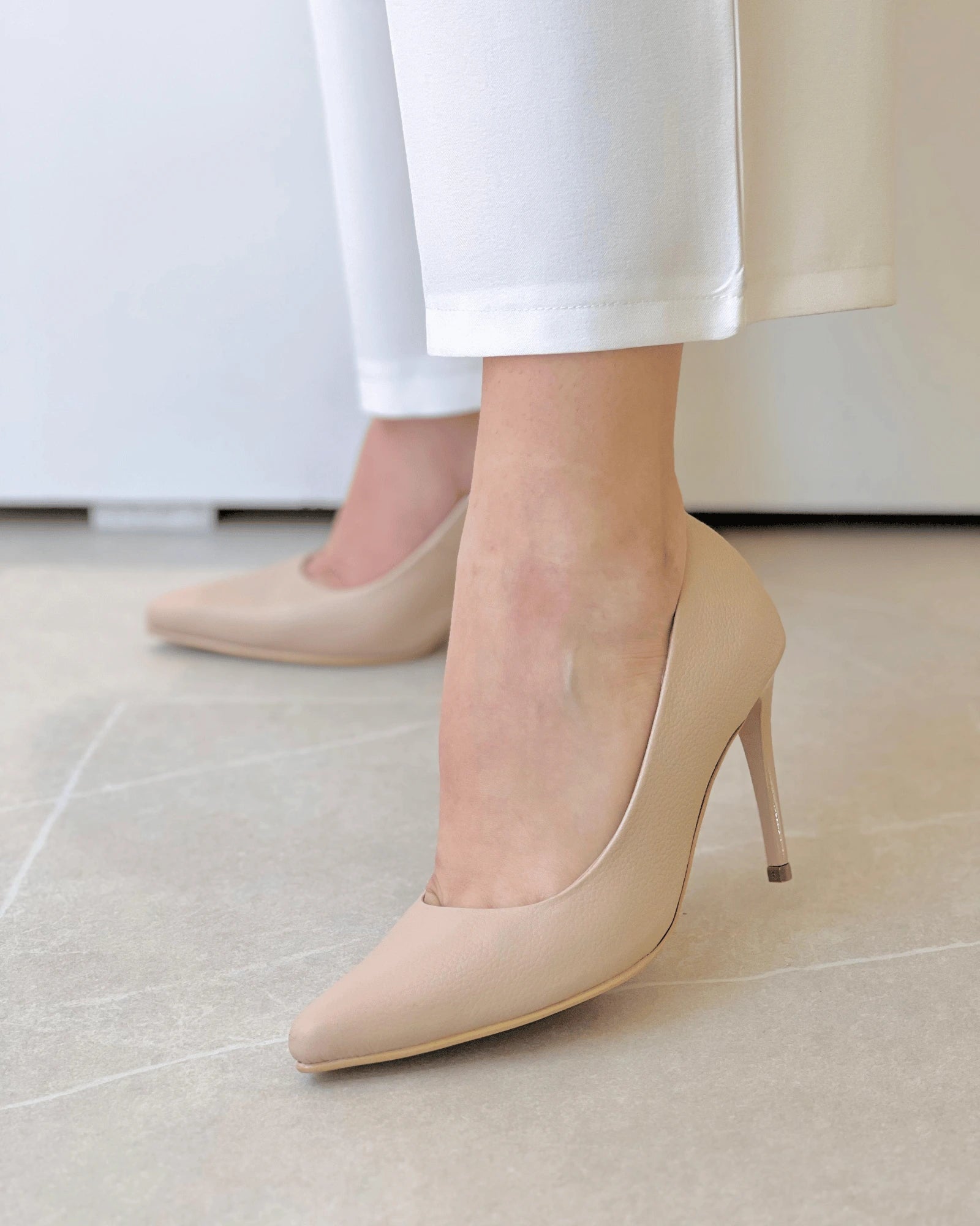 VAL820TAU TACON STILETO TAUPE