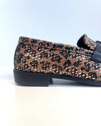 MOCASIN ANIMAL PRINT CON BORLAS