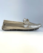 MOCASIN DORADO HERRAJE MATALICO