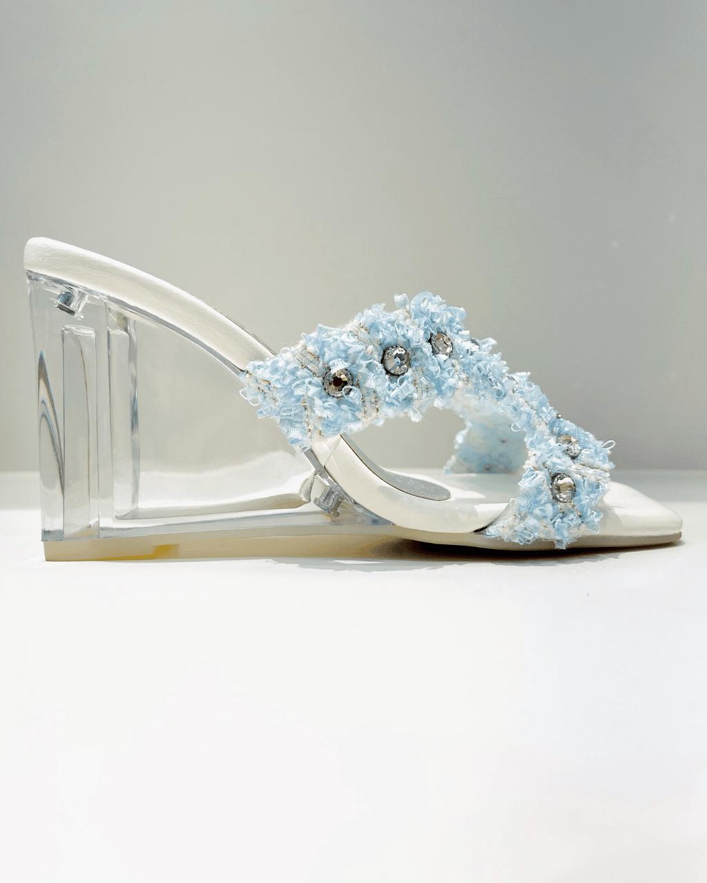 PLATAFORMA TACON CRISTAL APLIQUE CELESTE BORDADO