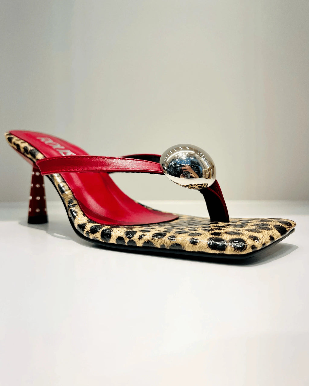 Val408ROJ SANDALIA DE TACON PIEDRAS ROJO