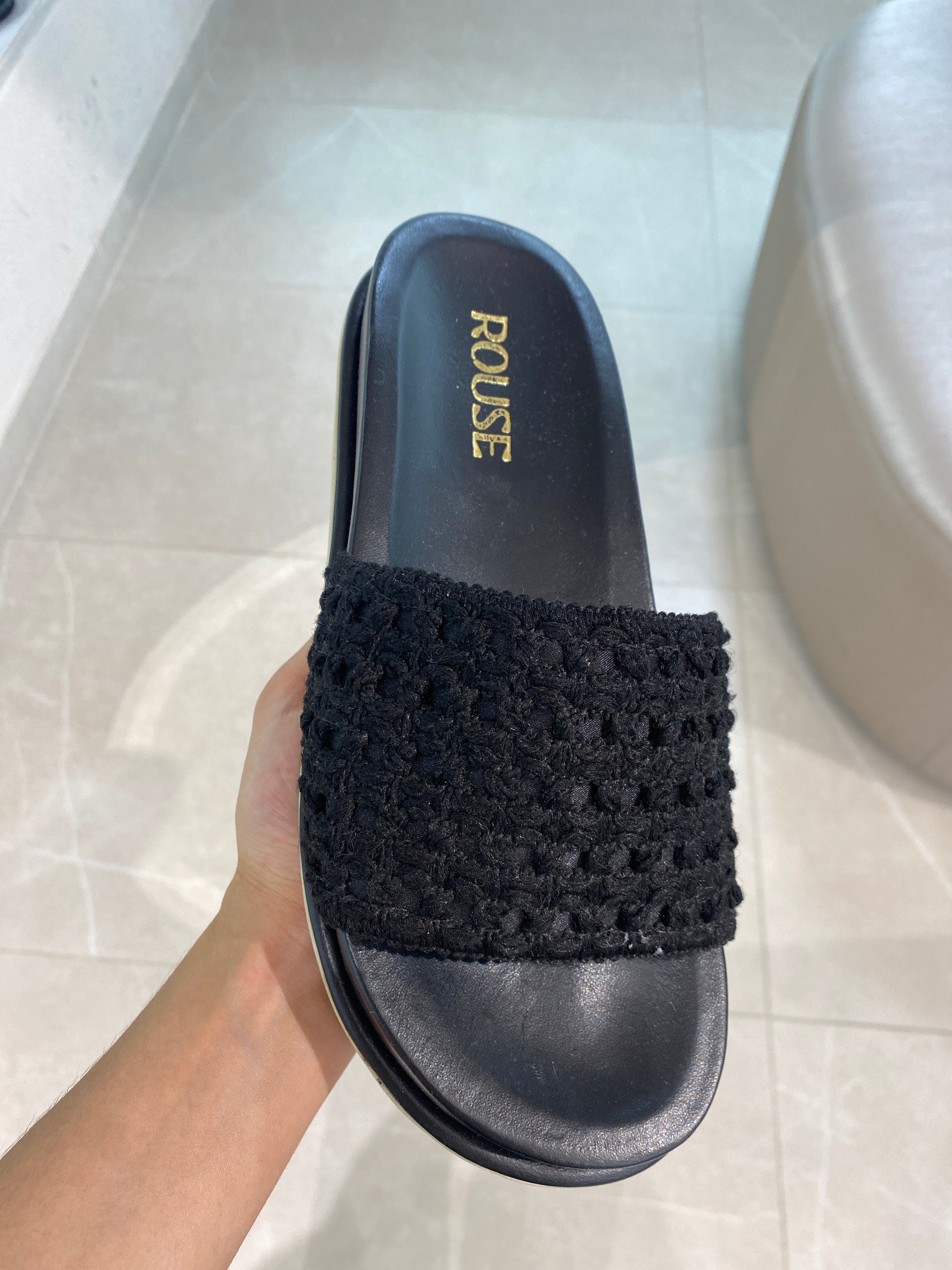 Ref.VAL256NEG CANOA NEGRO