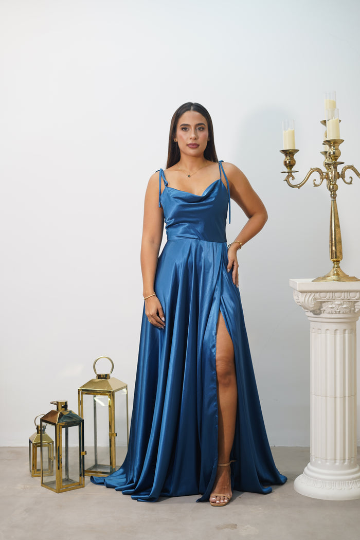 Vestido de Gala Azul Zafiro con Escote Drappeado y Abertura