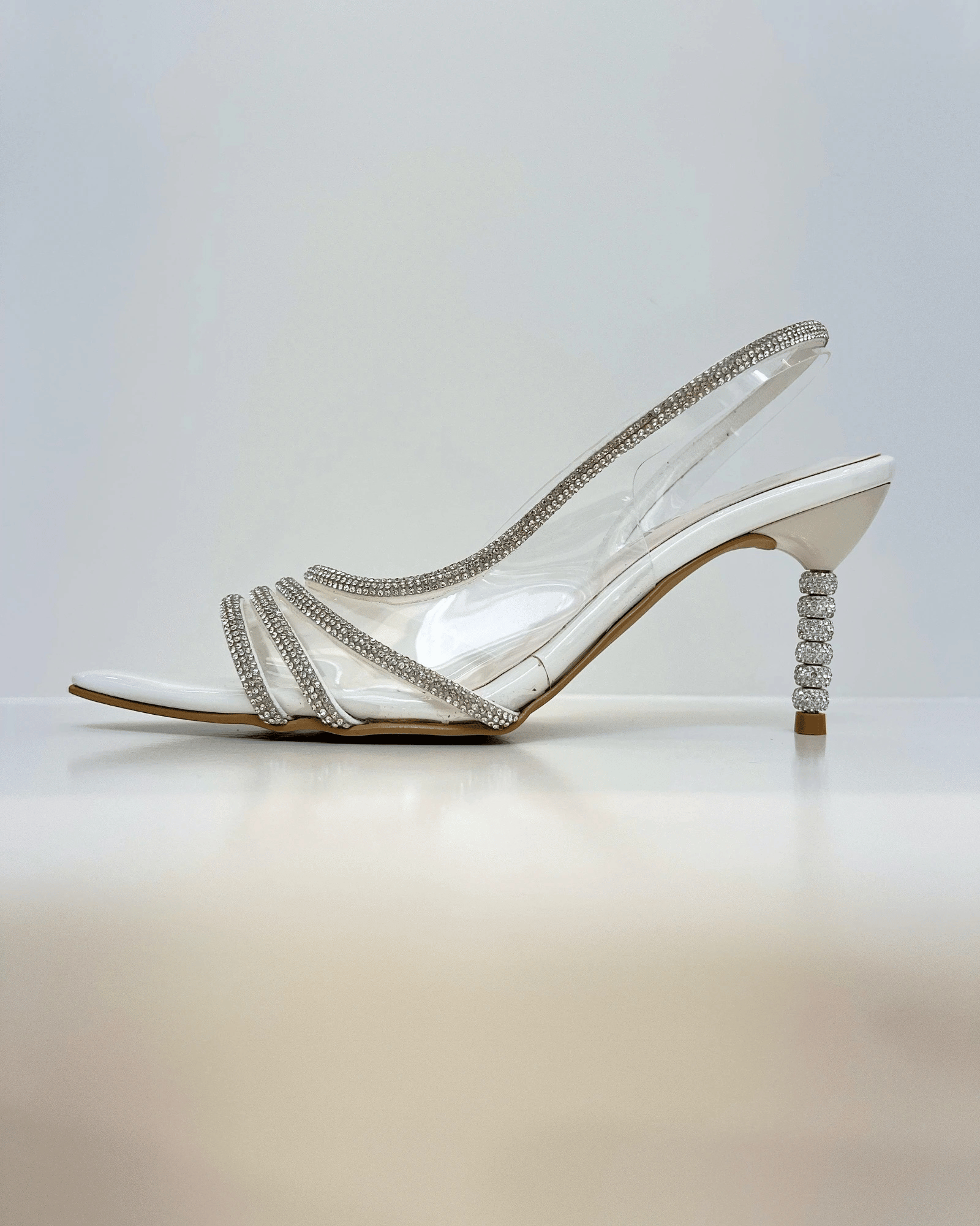 VAL402TAL SANDALIA DE TACON ELEGANTE CON DETALLES BRILLANTES BEIGE