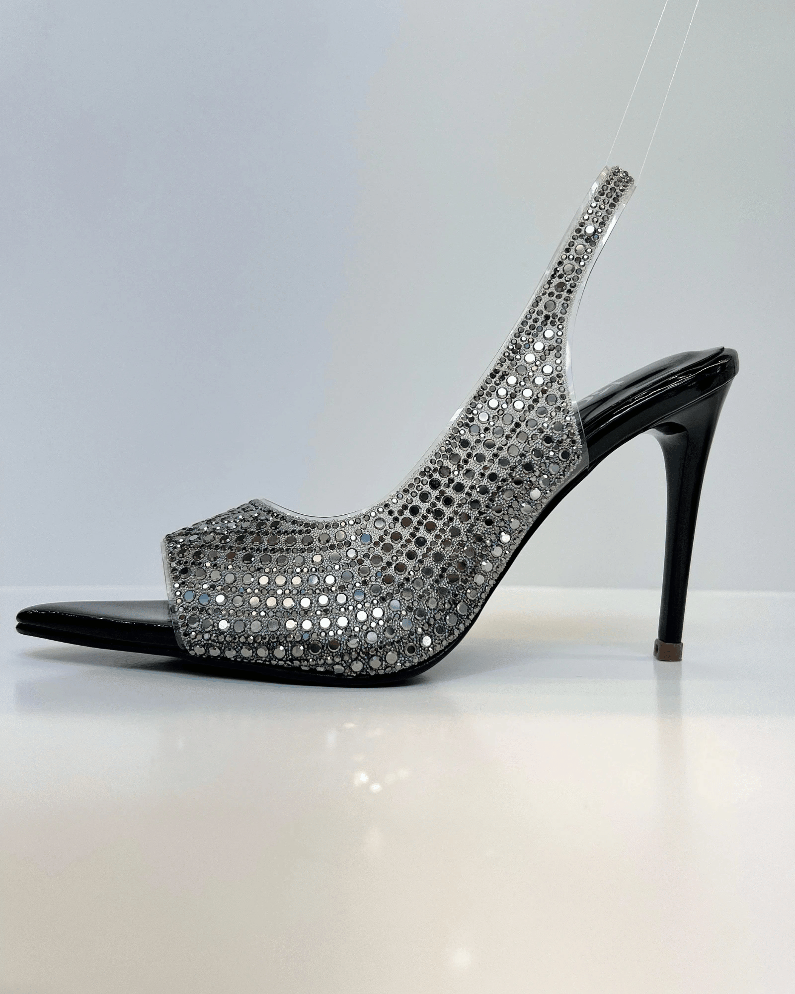 VAL405NEG TACON ELEGANTE BRILLANTE CHAROL NEGRO