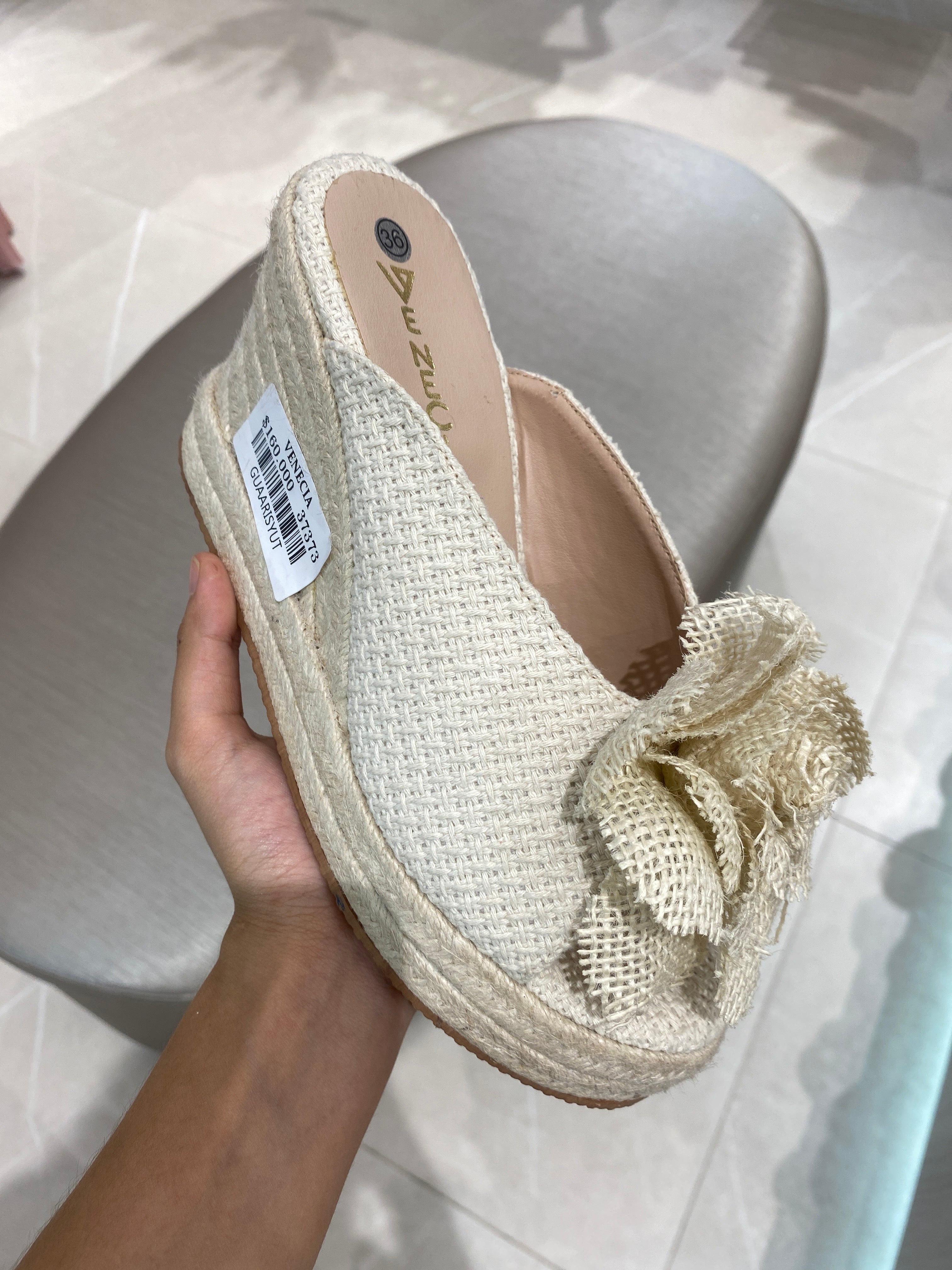 Ref.GUAARISYUT PLATAFORMA YUTE