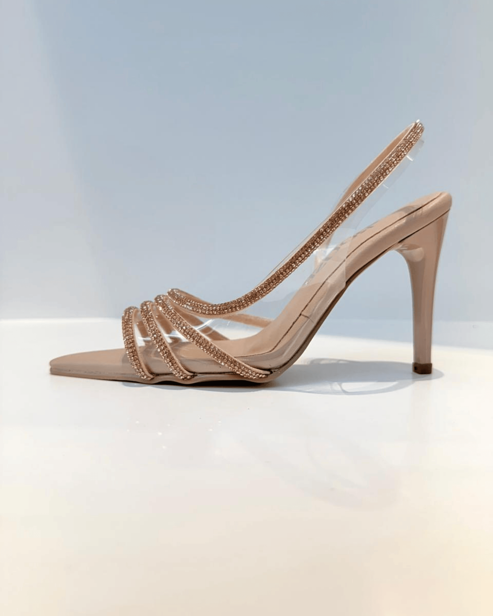 TACÓN FIORELLA CON BRILLOS NUDE