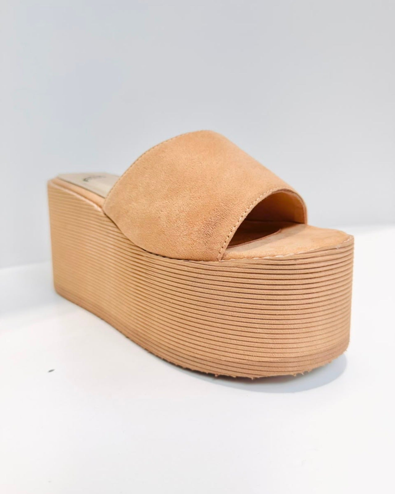 PLATAFORMA NARELLA BEIGE