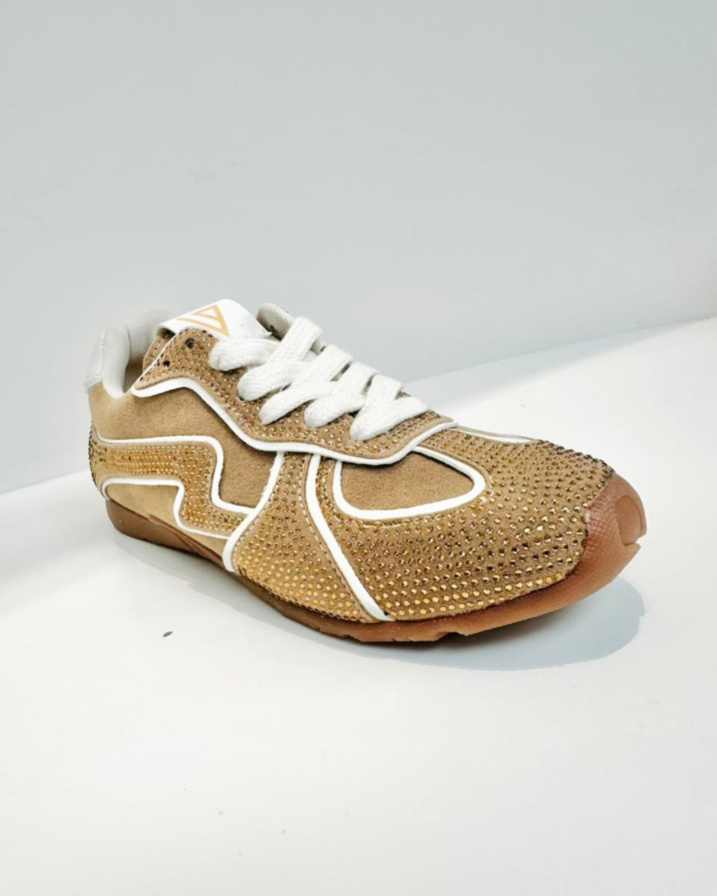 TENIS DEPORTIVO KAILA CON BRILLOS ARENA