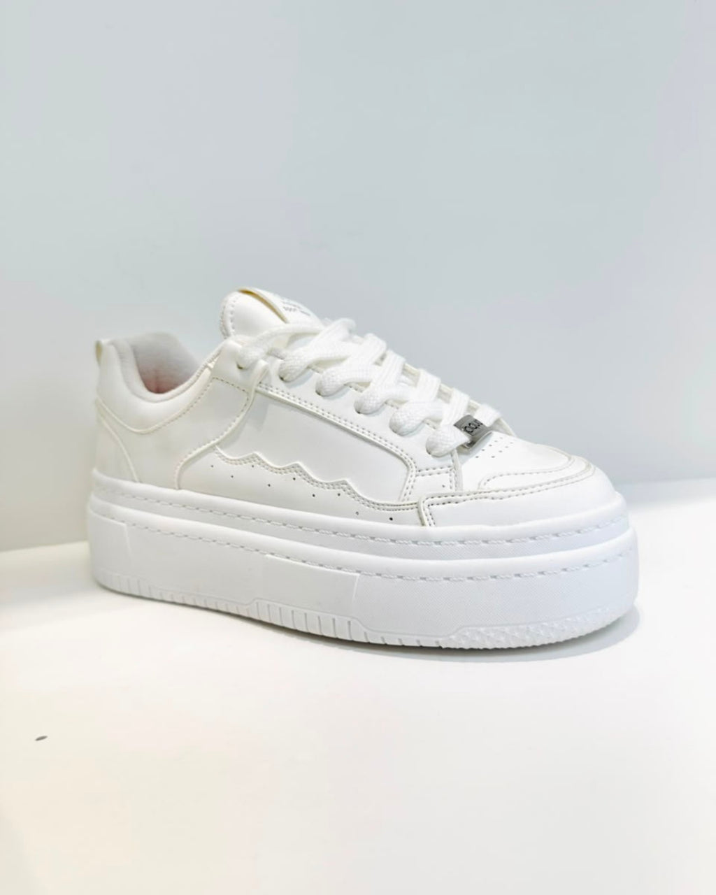 TENNIS GRETTA CON PLATAFORMA BÁSICA BLANCA