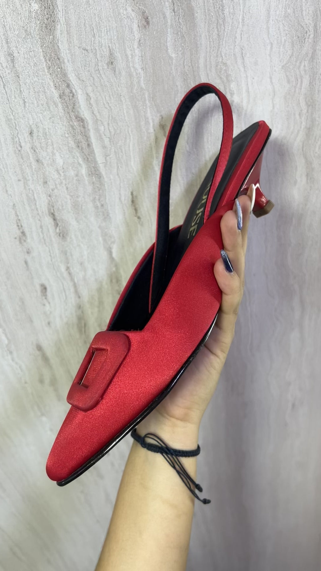 VAL367ROJ TACON SLINGBACK EN SEDA ROJO