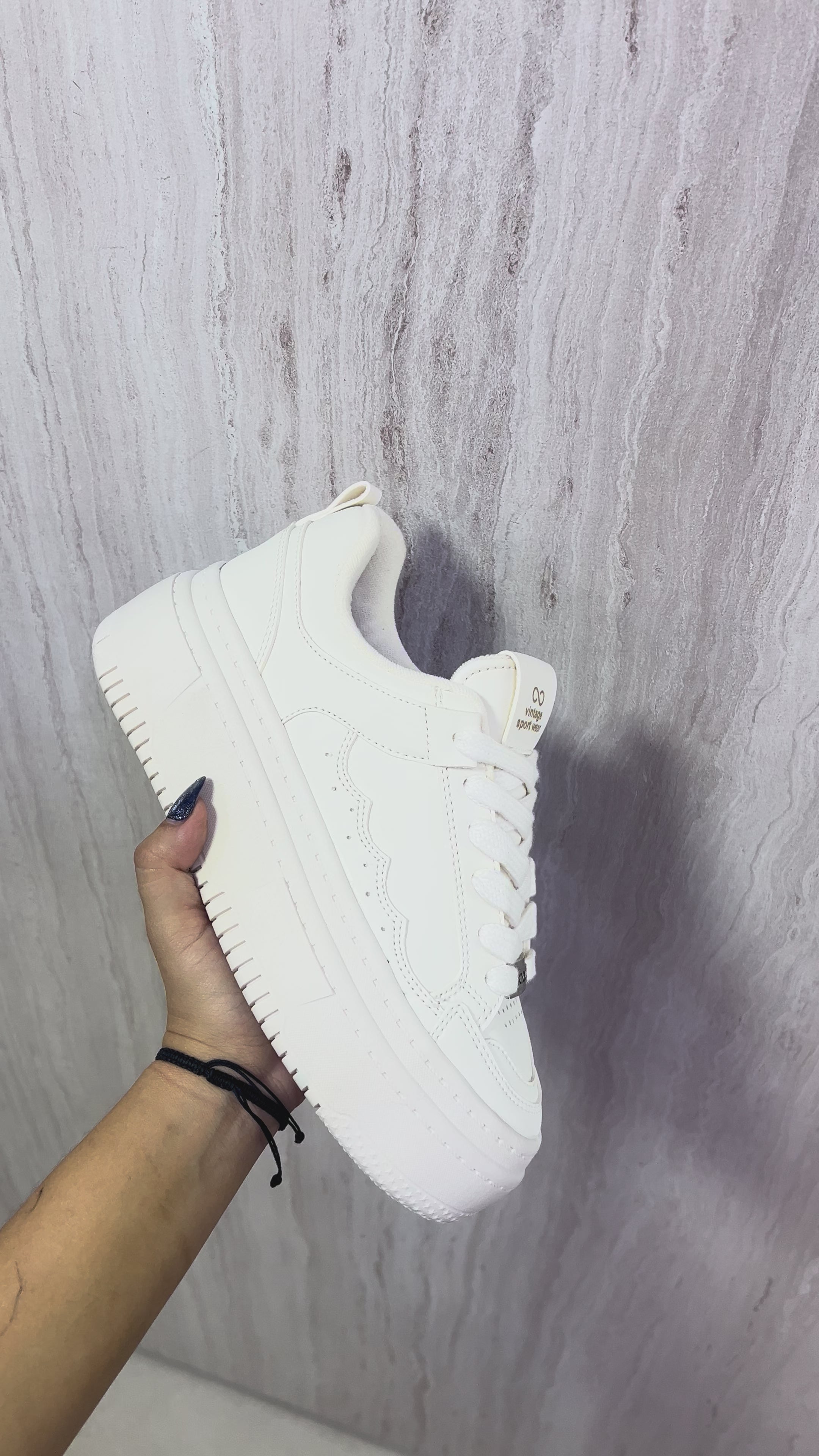 AQ321VAI TENIS PLATAFORMA URBAN STYLE VAINILLA