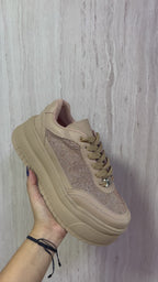 NA861CAM TENIS PLATAFORMA CAFE CON BRILLOS