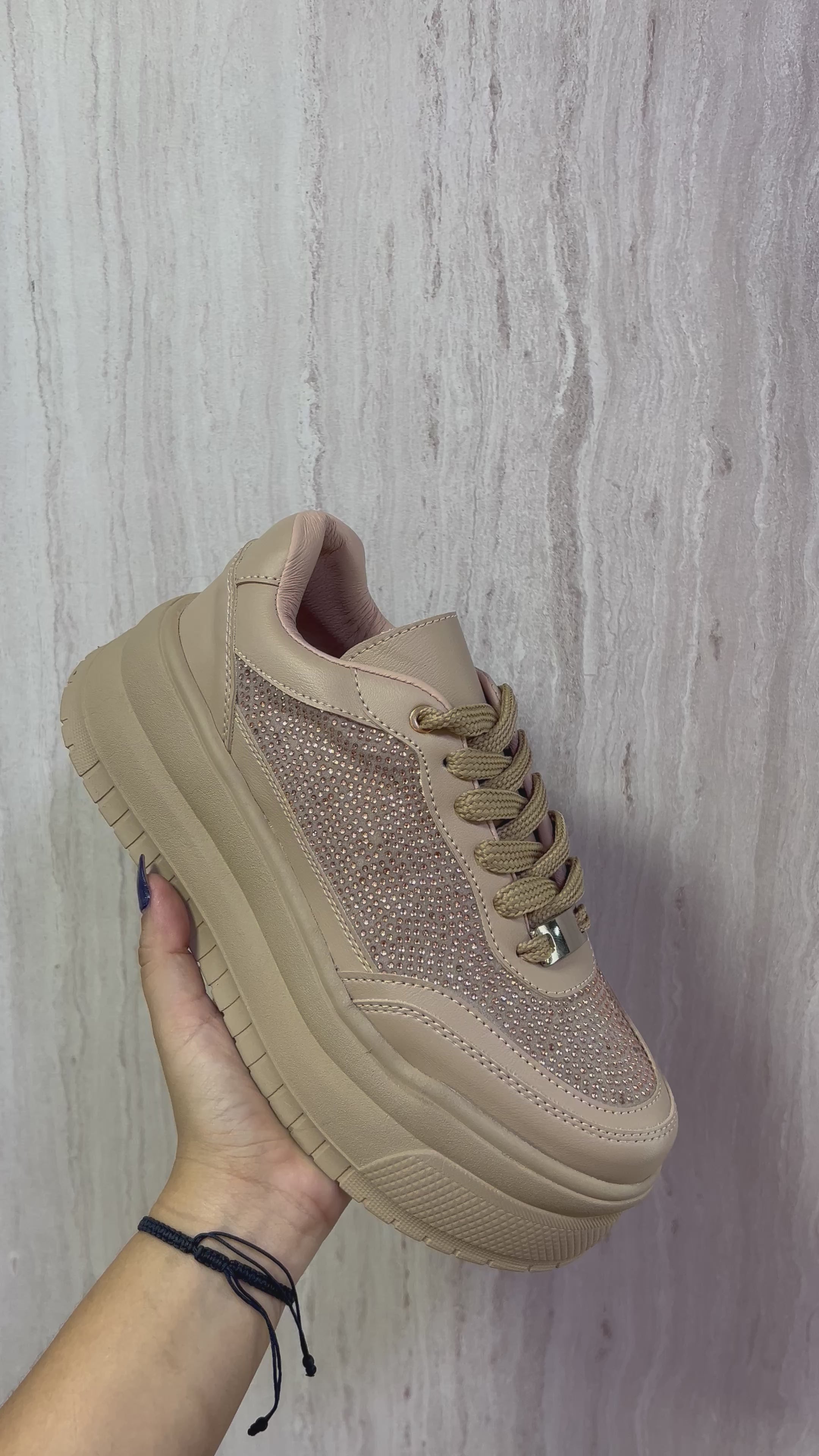 NA861CAM TENIS PLATAFORMA CAFE CON BRILLOS